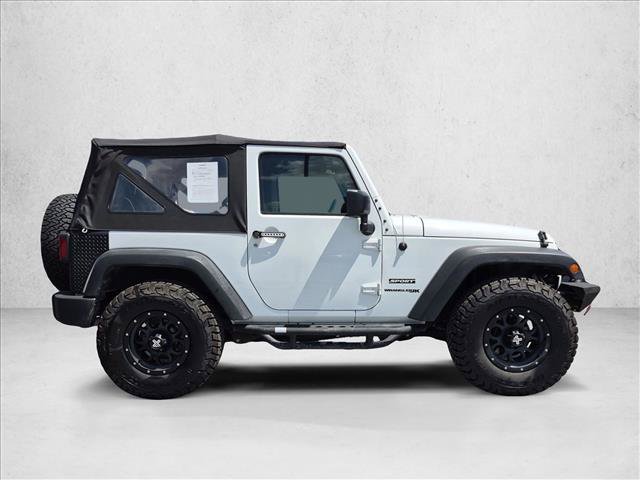 Used 2018 Jeep Wrangler Sport AWD/4WD image 4