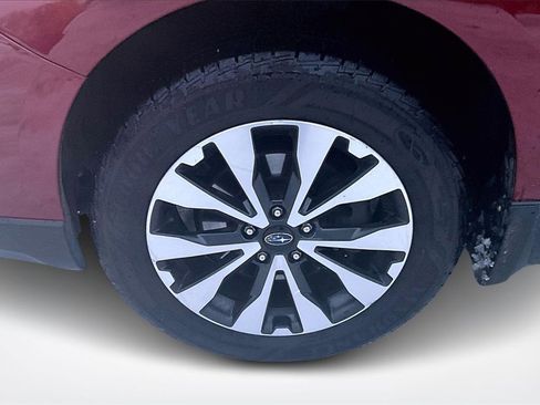 Used 2017 Subaru Outback 2.5i Limited image 32