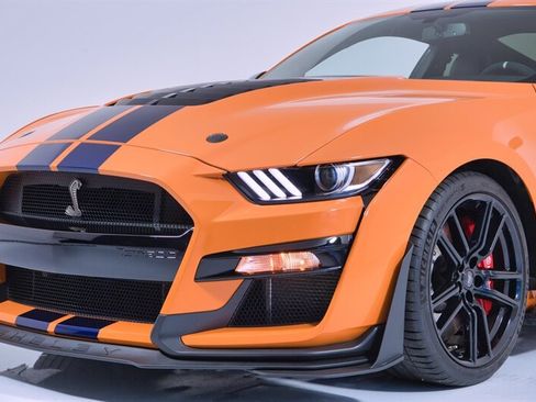 Used 2020 Ford Mustang Shelby GT500 w/ Technology Package RWD image 47