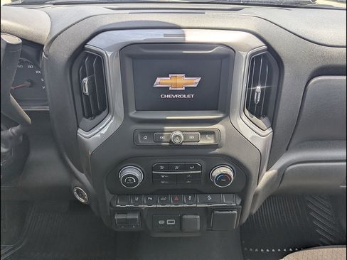 Used 2024 Chevrolet Silverado 2500 Custom w/ Custom Value Package AWD/4WD image 31
