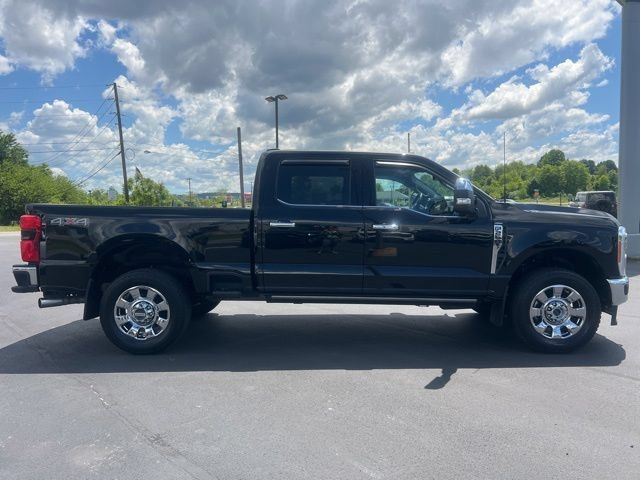 Used 2023 Ford F250 Lariat w/ Lariat Ultimate Package AWD/4WD image 8