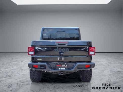 Used 2021 Jeep Gladiator Sport AWD/4WD image 6