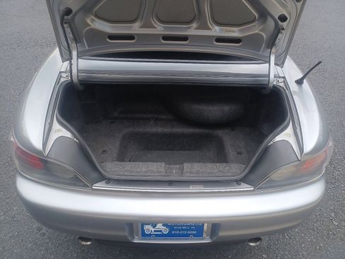 Used 2001 Honda S2000 image 19