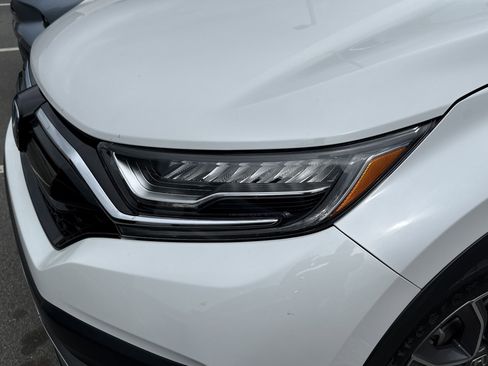 Used 2022 Honda CR-V Touring image 6