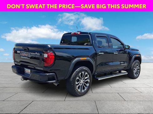 Used 2024 GMC Canyon Denali AWD/4WD image 8