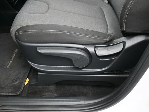 Used 2021 Hyundai Palisade SE image 22