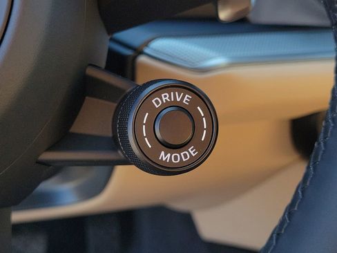 New 2026 Porsche Cayenne Coupe AWD/4WD image 38