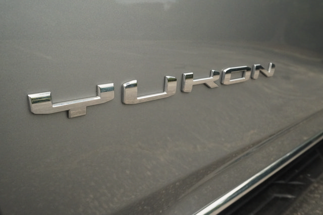 Used 2024 GMC Yukon XL SLT w/ SLT Luxury Package AWD/4WD image 35