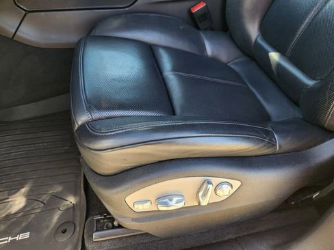 Used 2023 Porsche Macan S image 22