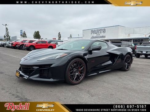 Used 2023 Chevrolet Corvette Z06 RWD image 1