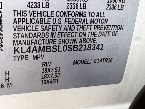 Used 2025 Buick Encore GX Preferred FWD image 8