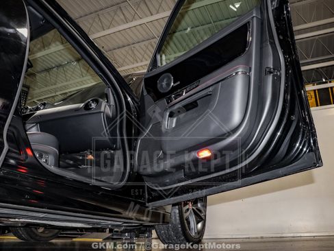 Used 2015 Jaguar XJ R LWB image 74