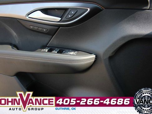 Used 2025 Buick Envision Sport Touring image 32