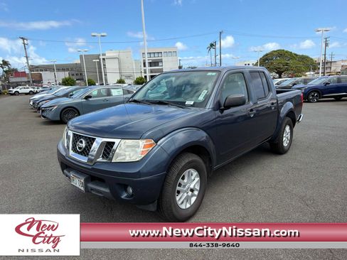 Used 2018 Nissan Frontier 2WD Crew Cab image 1