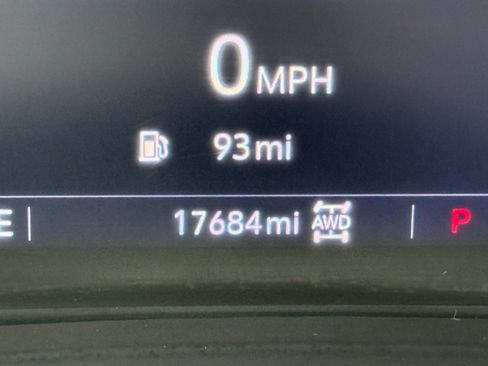 Used 2022 Buick Envision Preferred AWD/4WD image 29