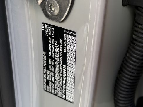 Certified 2022 Porsche Cayenne Turbo S image 39