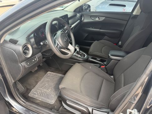 Used 2021 Kia Forte LXS FWD image 10
