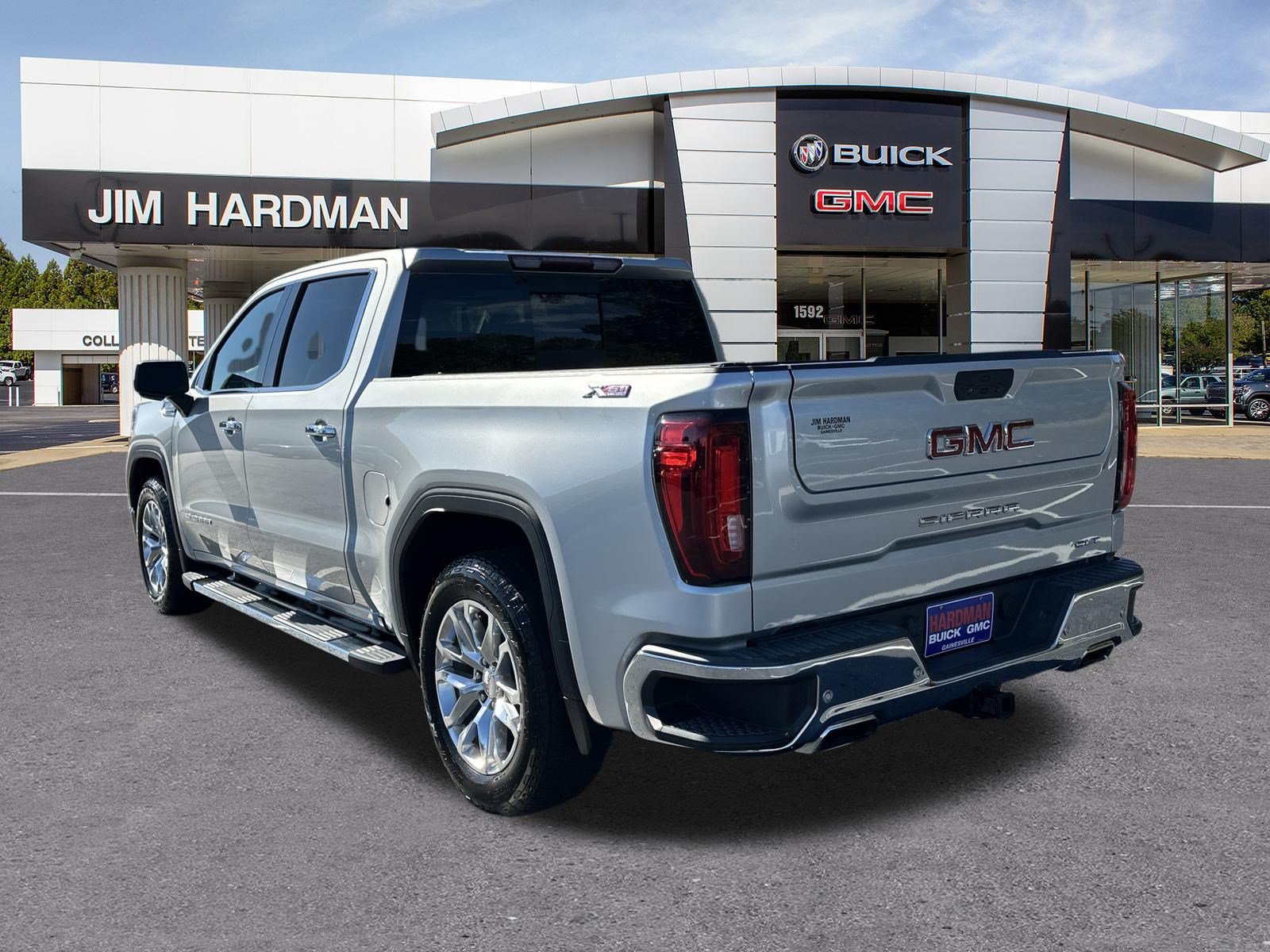Used 2021 GMC Sierra 1500 SLT w/ SLT Convenience Package AWD/4WD image 5