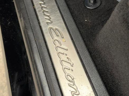 Used 2017 Porsche Cayenne Platinum Edition image 26