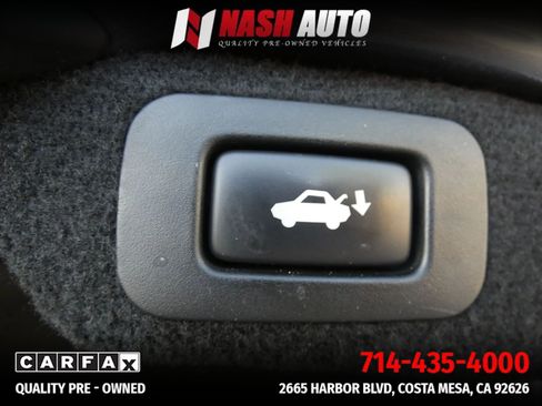 Used 2013 Lexus LS 460 w/ Ultra Luxury Pkg RWD image 26