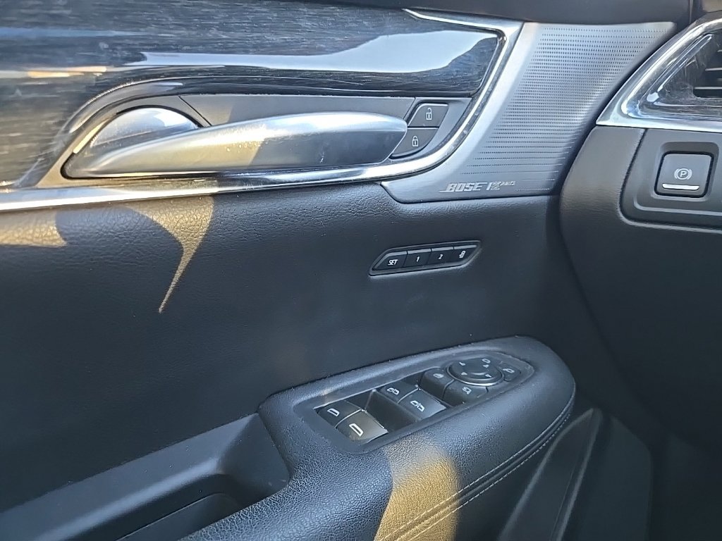 Used 2020 Cadillac XT5 Premium Luxury AWD/4WD image 25