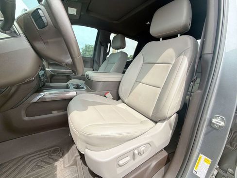 Used 2021 Chevrolet Silverado 1500 LTZ w/ LTZ Premium Package AWD/4WD image 16
