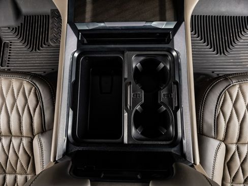 Used 2026 Ford F450 Platinum w/ Platinum Plus Package image 29