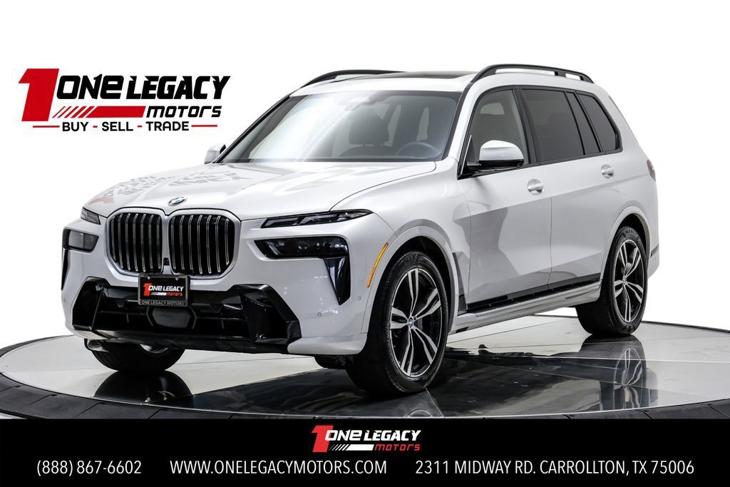Used 2025 BMW X7 xDrive40i AWD/4WD image 1