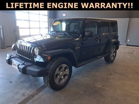 Used 2018 Jeep Wrangler Unlimited Sahara image 4