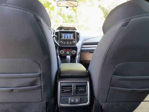 Used 2022 Subaru Forester Premium AWD/4WD image 29