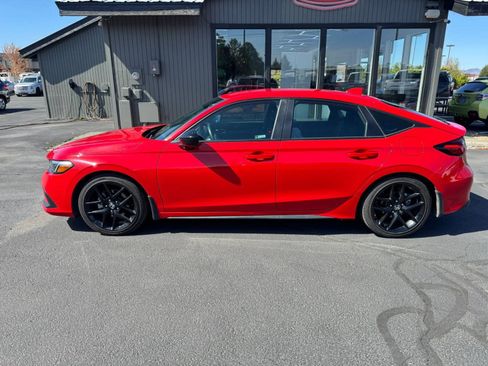 Used 2024 Honda Civic Sport image 2