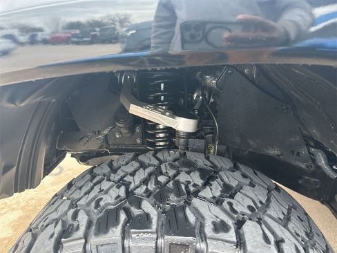 Used 2018 Toyota Tacoma SR5 image 4