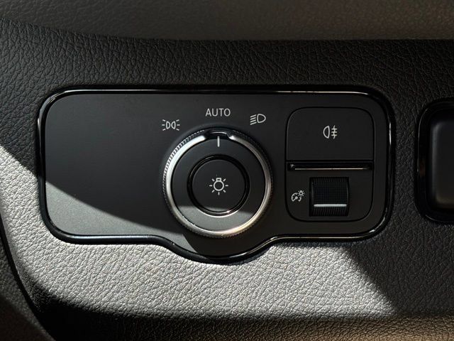 Used 2019 Mercedes-Benz Sprinter 3500 image 33