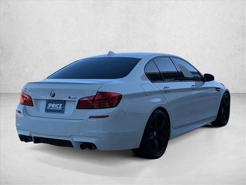 Used 2016 BMW M5 RWD image 5