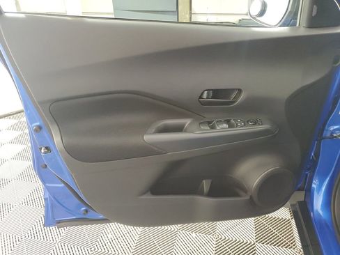 Used 2023 Nissan Kicks S image 27