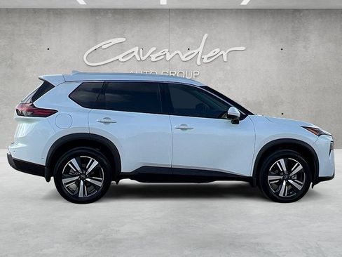 Certified 2024 Nissan Rogue SL w/ SL Premium Package FWD image 17