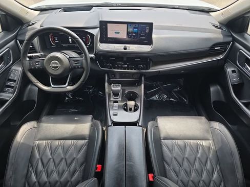 Used 2024 Nissan Rogue Platinum w/ Platinum Premium Package FWD image 13