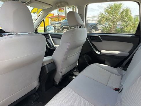 Used 2014 Subaru Forester 2.5i AWD/4WD image 14