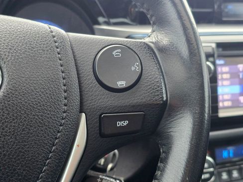 Used 2016 Toyota Corolla S FWD image 33