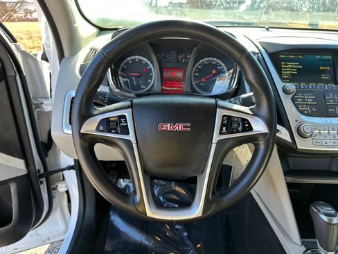 Used 2017 GMC Terrain SLT image 24