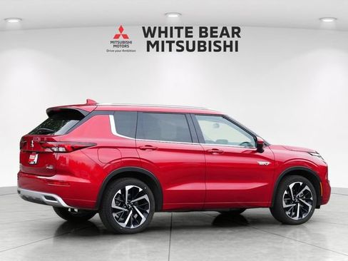 Used 2025 Mitsubishi Outlander SEL AWD/4WD image 5