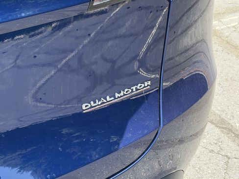 Used 2022 Tesla Model Y Performance AWD/4WD image 13