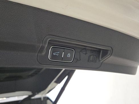 Used 2025 Ford Explorer ST AWD/4WD image 15