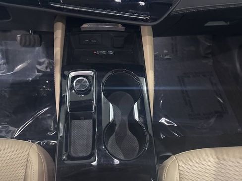 Used 2025 Buick Envision Preferred image 28