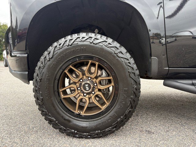 Used 2019 Chevrolet Silverado 1500 LT Trail Boss AWD/4WD image 14