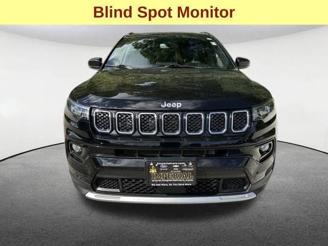 Used 2023 Jeep Compass Limited AWD/4WD image 4