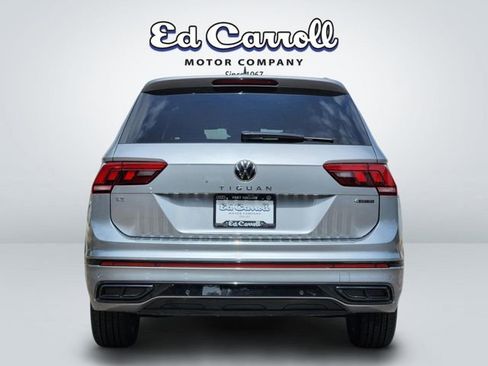 Certified 2022 Volkswagen Tiguan SE R-Line AWD/4WD image 6