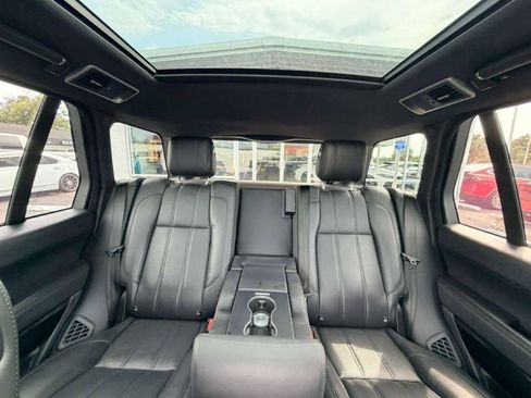 Used 2017 Land Rover Range Rover Supercharged AWD/4WD image 28