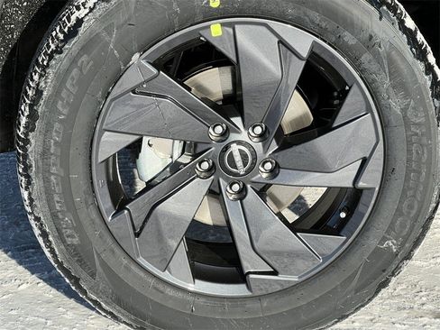 New 2026 Nissan Rogue SV image 5