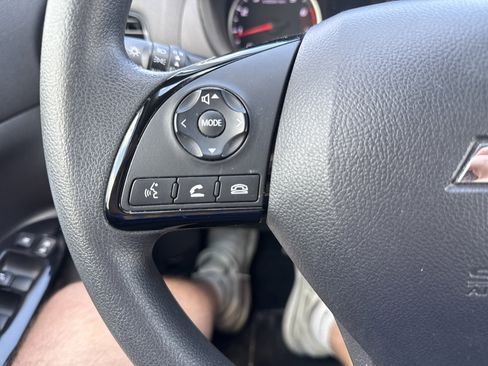 Used 2022 Mitsubishi Eclipse Cross LE AWD/4WD image 18